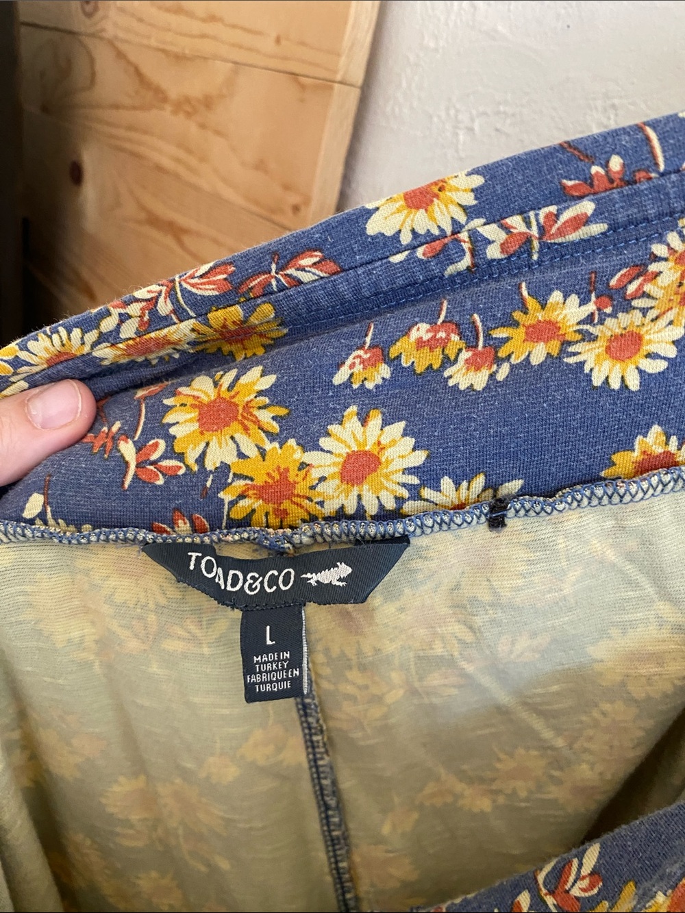 Toad&Co Navy Wide-Leg Pants with Yellow Daisy Print - Picture 3 of 3